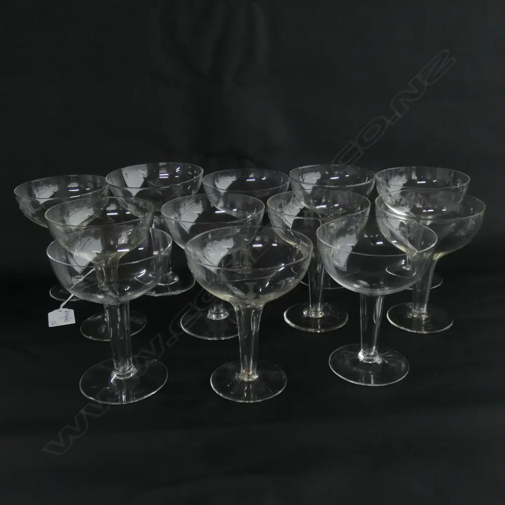 12 HOLLOW STEM CHAMPAGNE GLASSES Image 1++