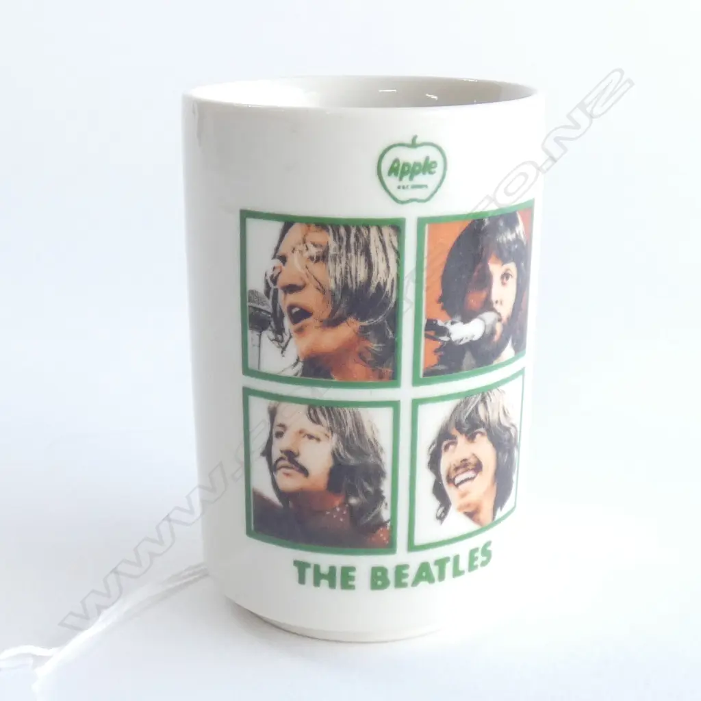 BEATLES COLLECTABLE APPLE STUDIO CERAMIC CUP Image 1++