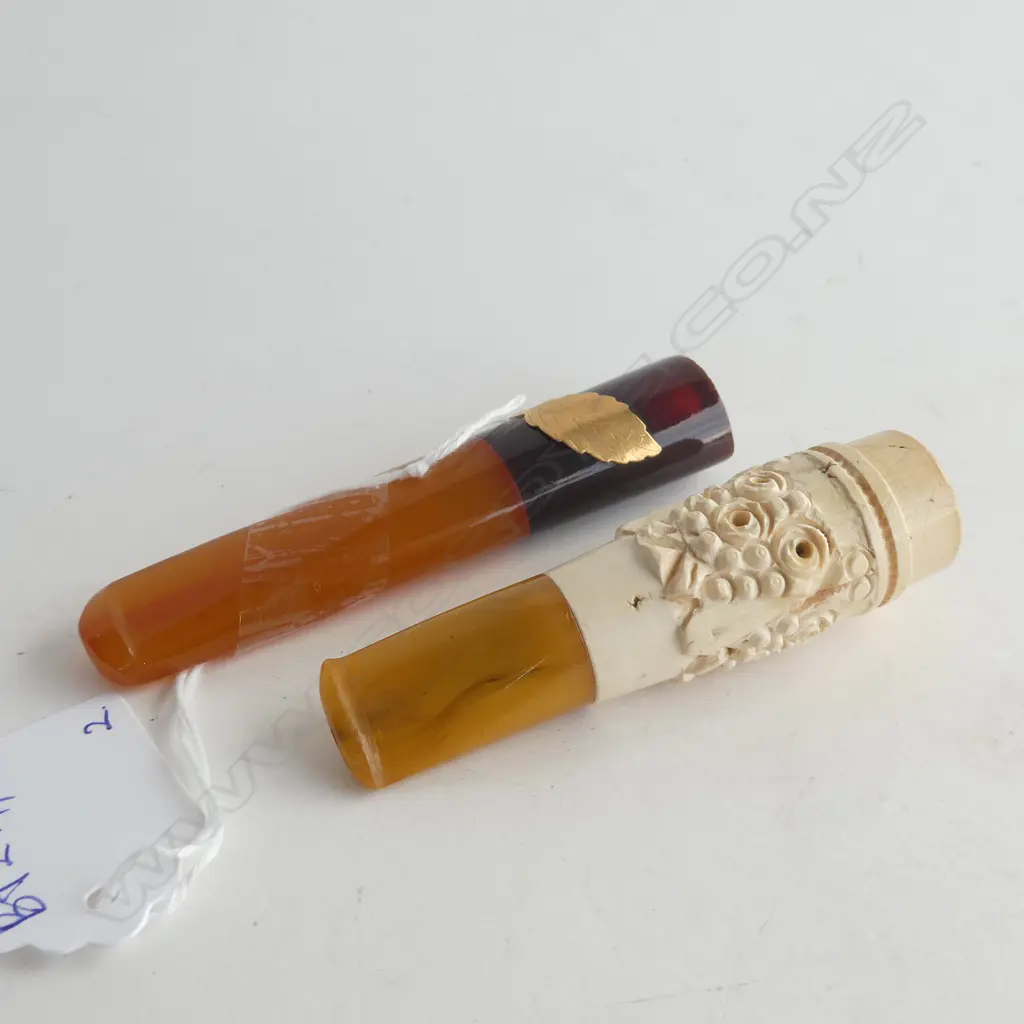 2 CIGAR HOLDERS; GOLD LEAF & MEERSCHAUM  Image 1++