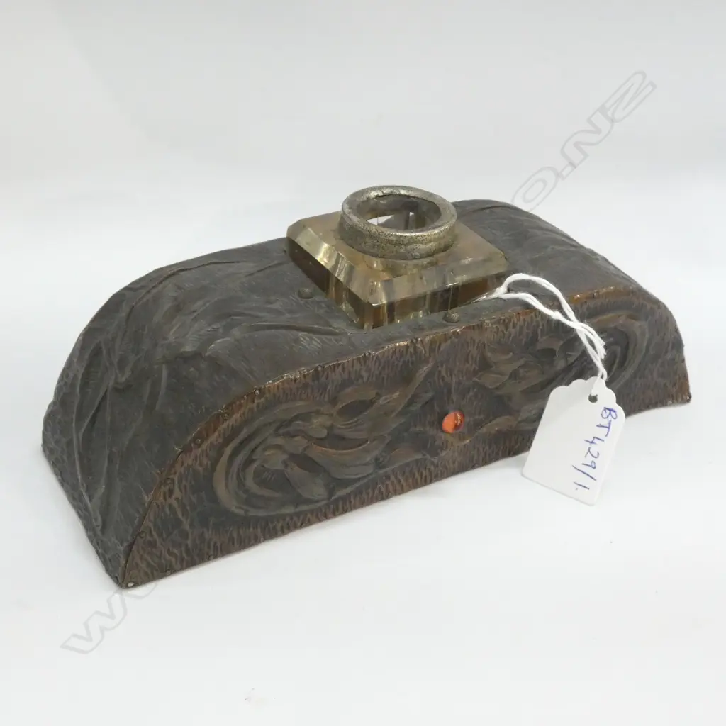 VINTAGE BEATEN COPPER INKWELL W.205mm Image 1++