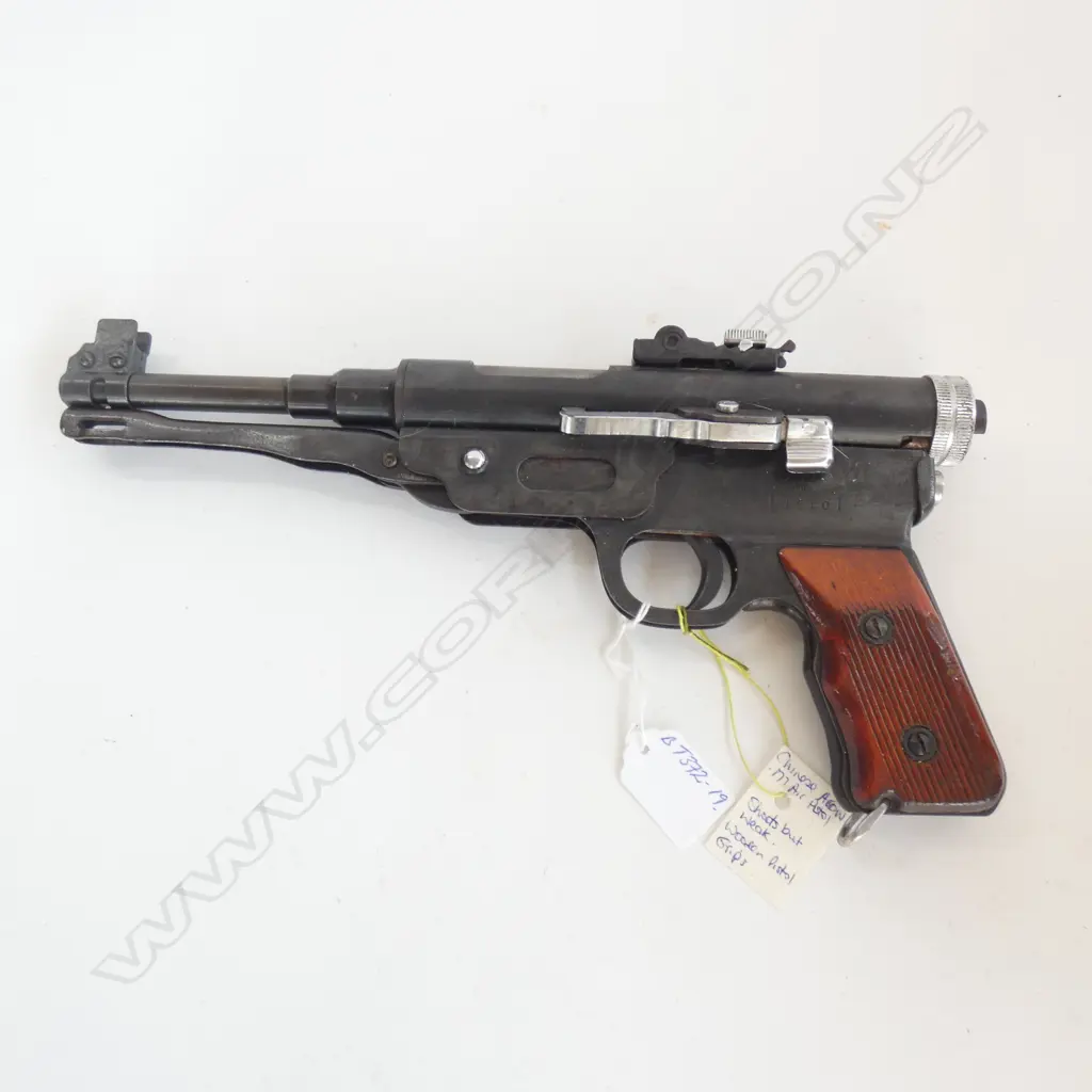 CHINESE ARROW .177CAL AIR PISTOL WOODEN PISTOL GRIPS Image 1++