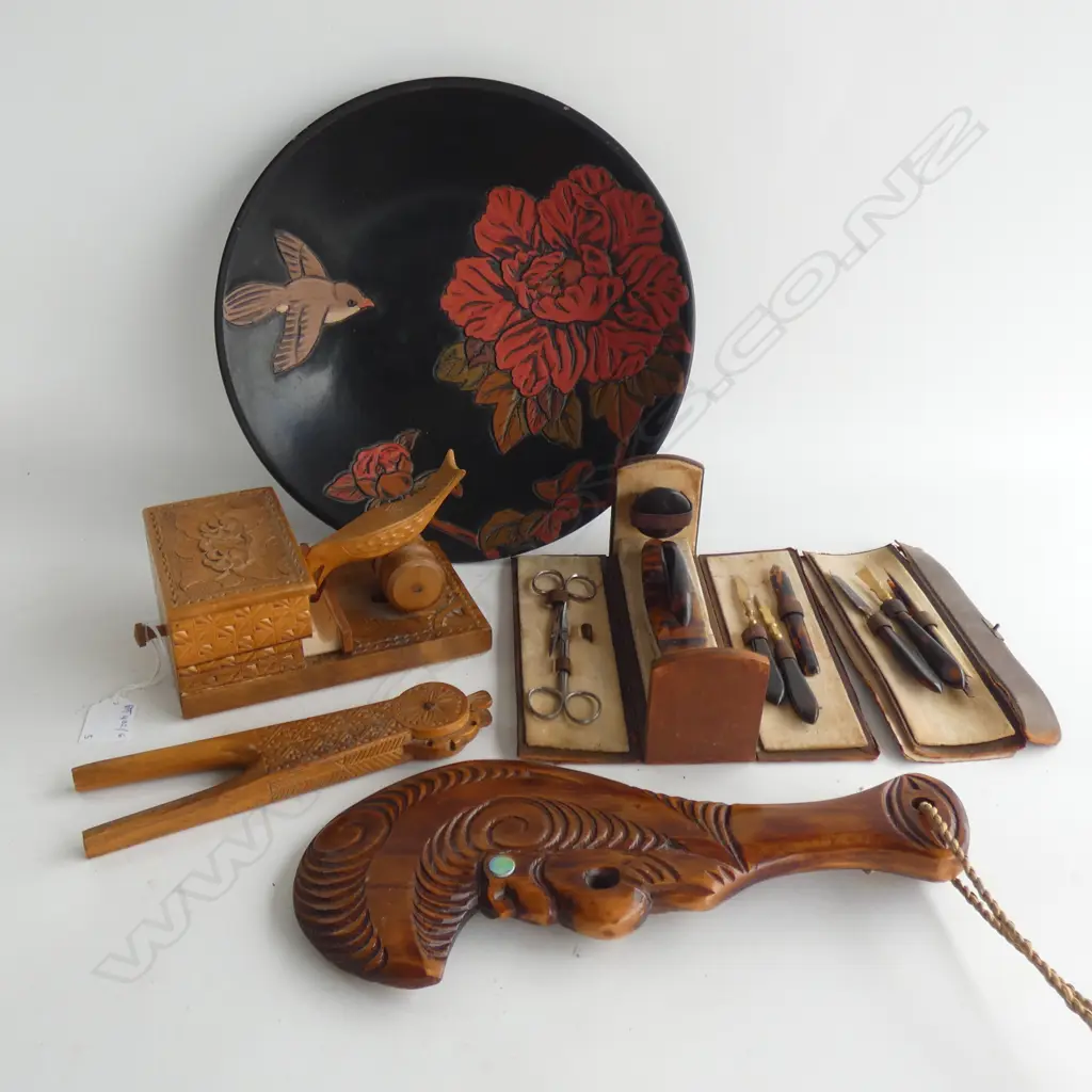 LACQUER PLATE 300mm dia, VANITY SET, CARVED WOODEN PATU, CIGARETTE DISPENSER, NUTCRACKER Image 1++