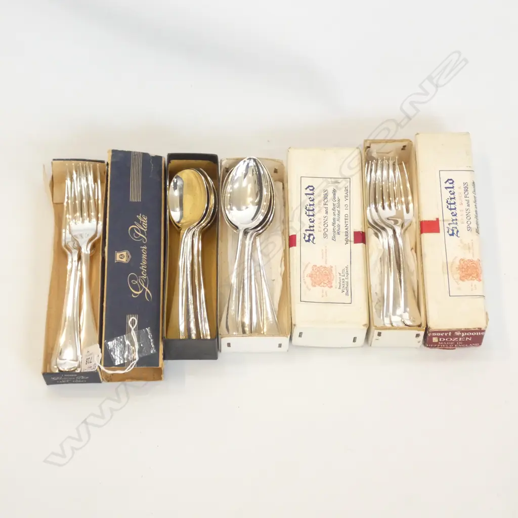4 BOXES VINTAGE FLATWARE  Image 1++