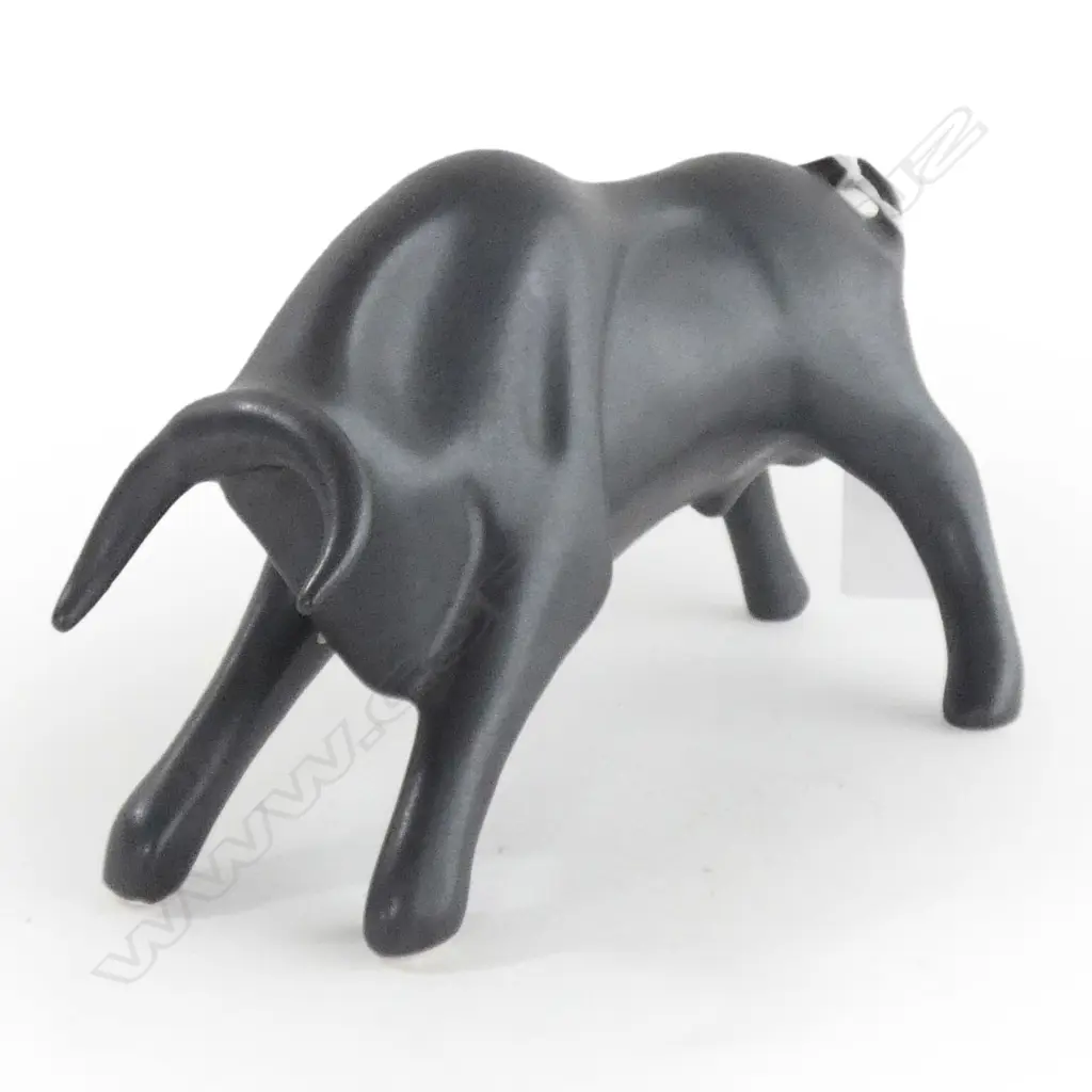 CHINA STYLISED BULL FIGURE, REPAIR TO BACK LEG, W. 210, H. 95mm Image 1++