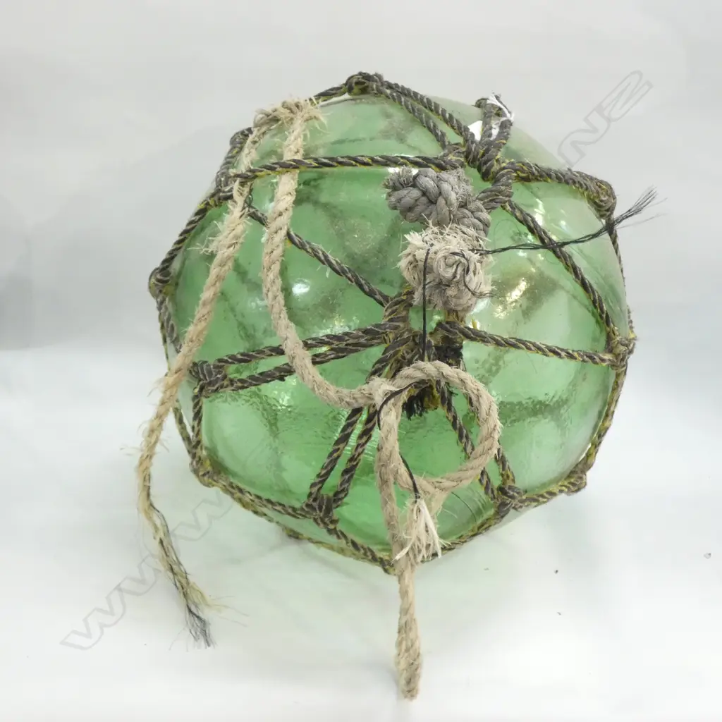 OLD GREEN GLASS FISHING FLOAT w. NETTING Dia.370mm Image 1++