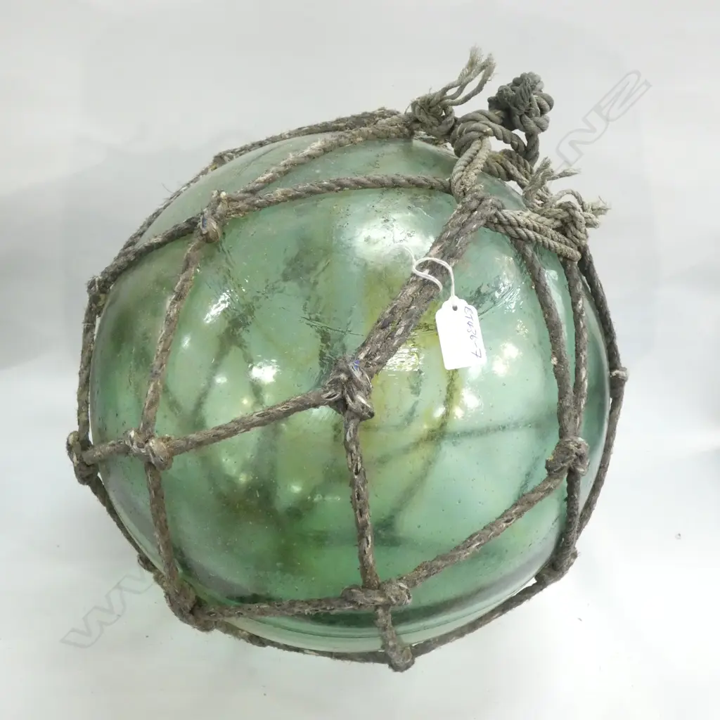 OLD GREEN GLASS FISHING FLOAT w. NETTING Dia.370mm Image 1++