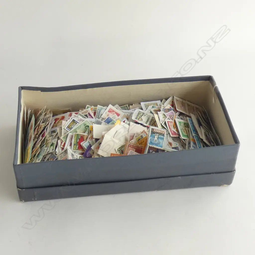 BOX ASST USED WORLD STAMPS Image 1++