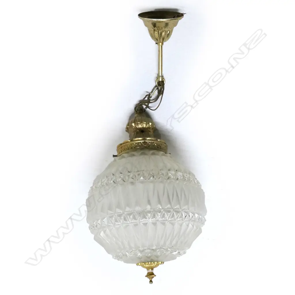 CUT CRYSTAL & GILT HANGING LIGHT, 550 X 300MM Image 1++