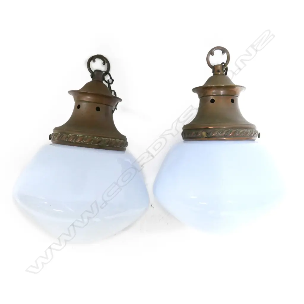 PR VINTAGE BRASS & FROSTED GLASS HANGING LIGHT SHADES, 260 X 360MM Image 1++