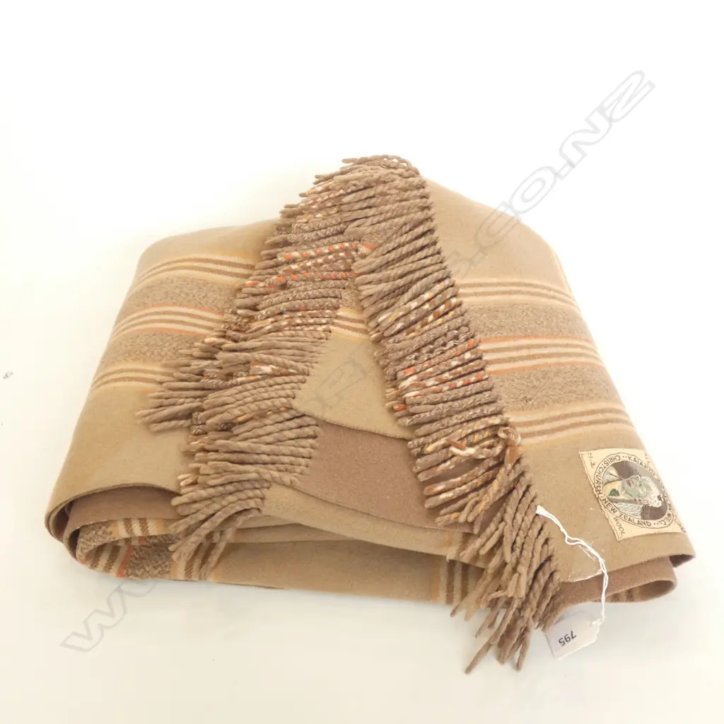 VINTAGE KAIAPOI WOOLLEN MFG. Co. BLANKET (MAORI CHIEF LABEL)  Image 1++