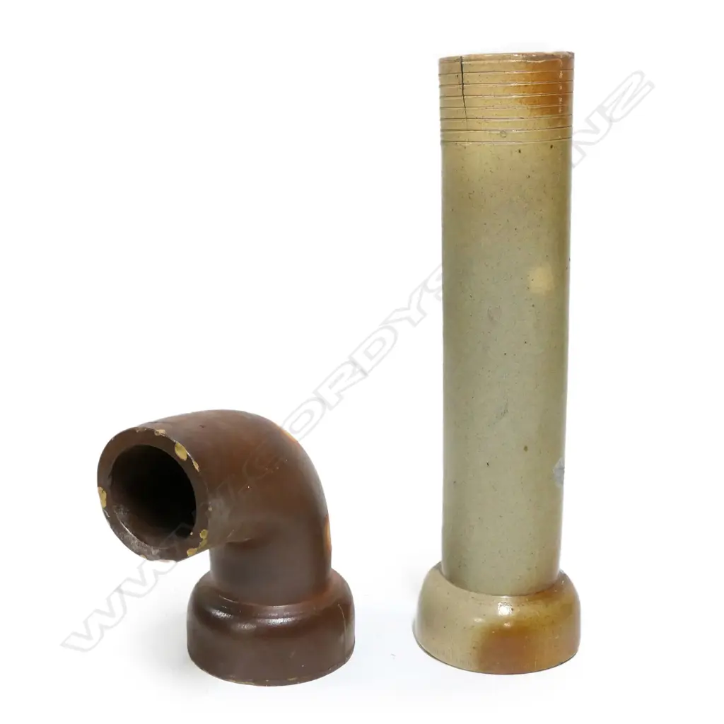 NZ COLONIAL SALT GLAZED PIPE (L.650mm) + SHORT CURVED PIPE, L. 280MM Image 1++