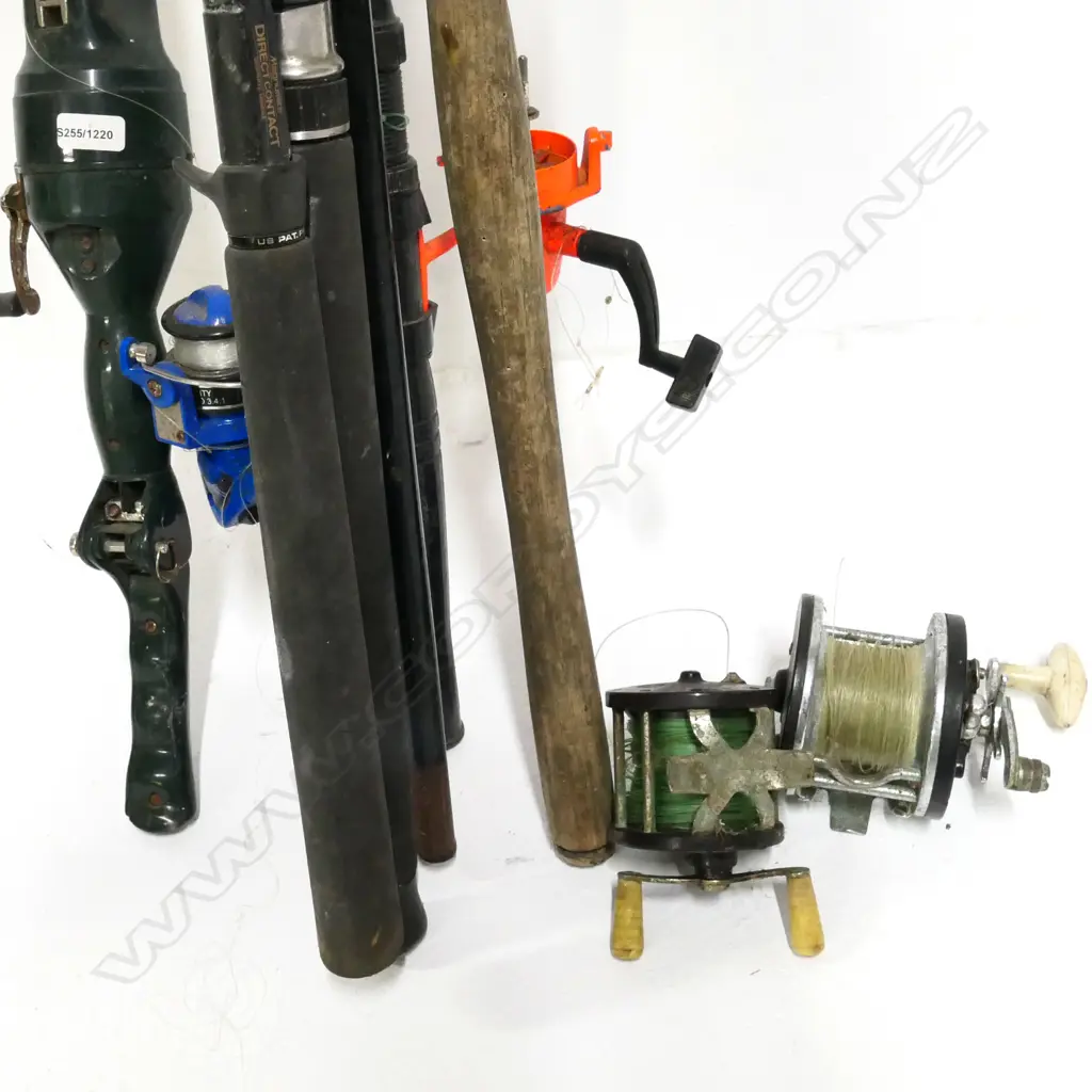 ASSORTED FISHING RODS, FLYING LURE & REELS Image 1++