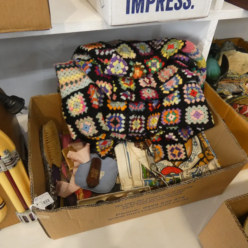 BOX LOT KNITTED BLANKET, STG BRUSH + STG BOOT LACER & SHOE HORN, COINS ETC  Image 1++