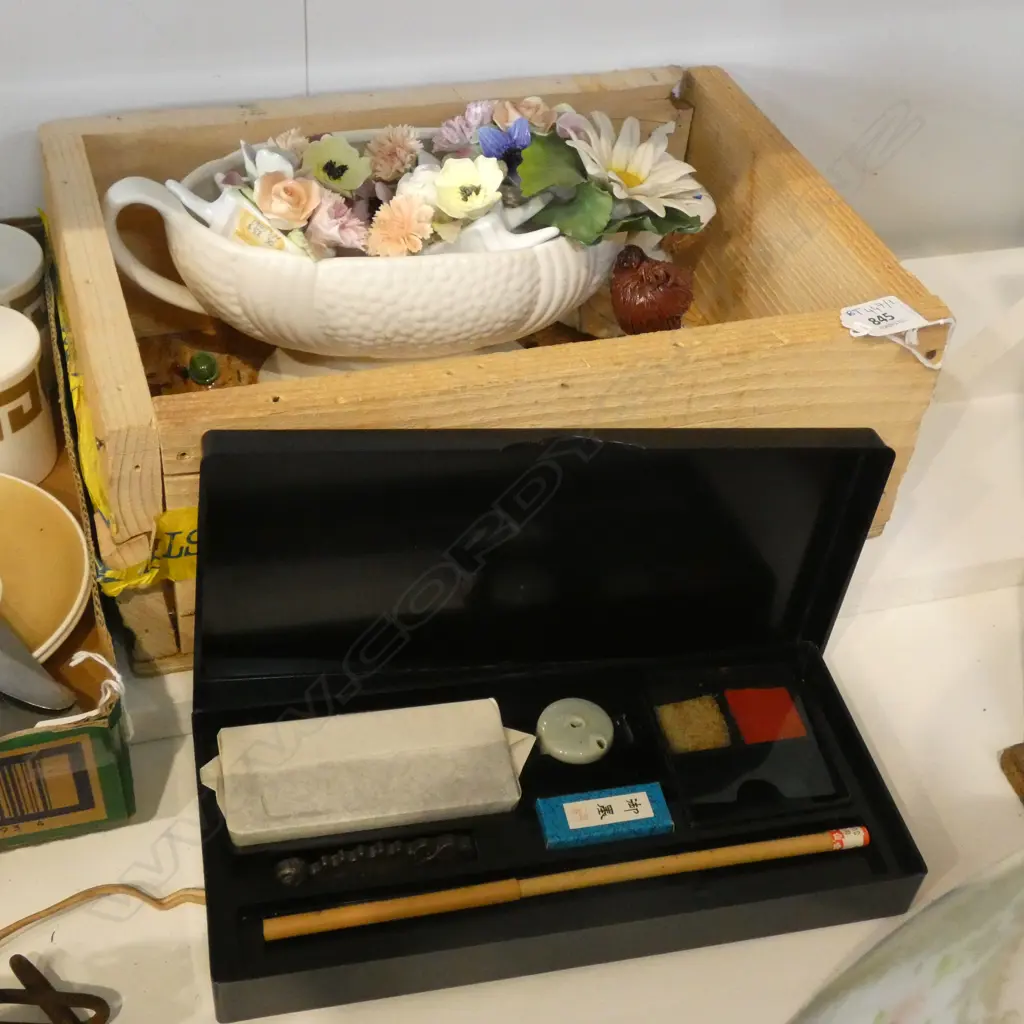 BOX LOT 3 ZAMPIVA FIGURINES, 5 COALPORT FLOWERS ETC Image 1++