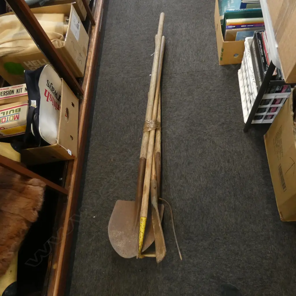 COLLECTION GARDEN TOOLS  Image 1++