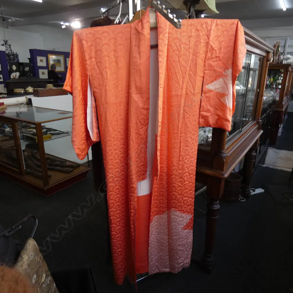 VINTAGE FULL LENGTH JAPANESE SILK KIMONO - TANGERINE & WHITE - FULLY LINED Image 1++