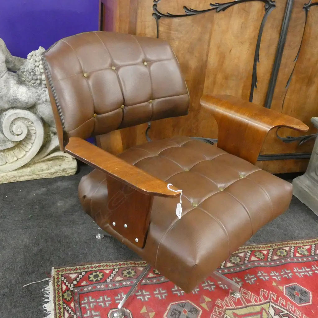 RETRO VINYL & PLY ARMCHAIR Image 1++