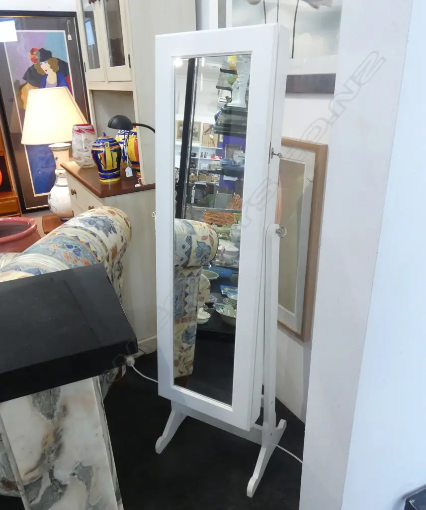WHITE DRESSING MIRROR HOLDS ASST. SEWING SUPPLIES H.1470mm Image 1++