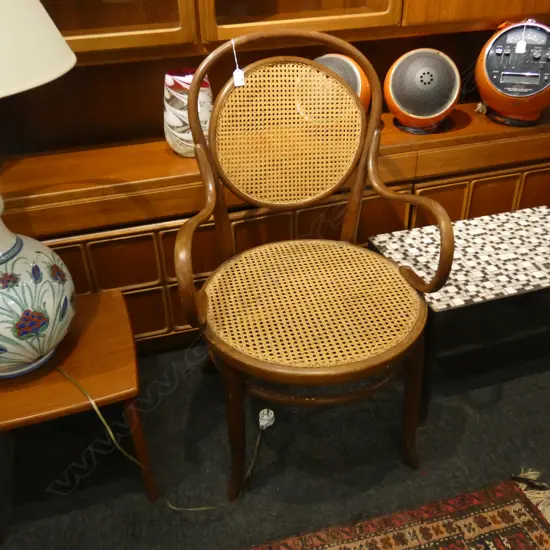 BENTWOOD CHAIR 