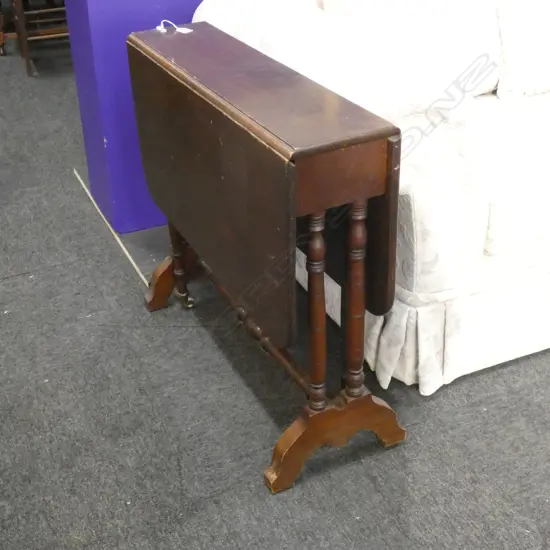 DROPSIDE TABLE