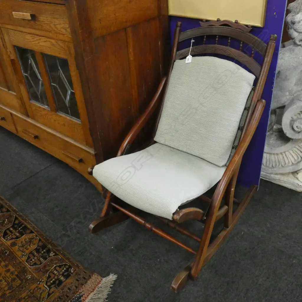 FOLDING ROCKING CHAIR Image 1++