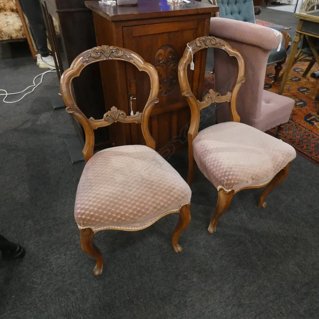 PR VICTORIAN BALOONBACK CHAIRS  Image 1++