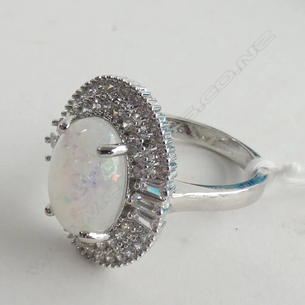 SILVER FAUX OPAL & DIAMANTE RING SIZE 8 DBLE HALO Image 1++