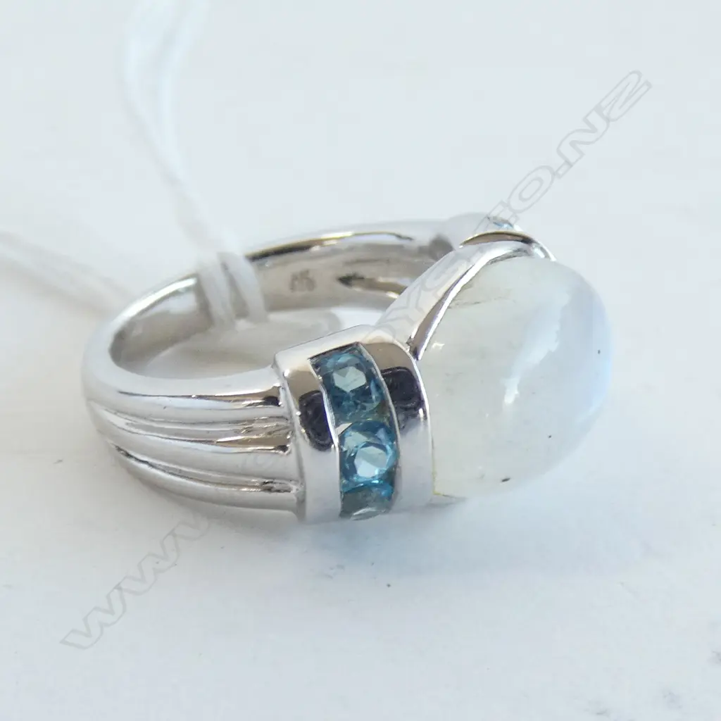 SILVER/BLUE TOPAZ/GEMSTONE RING Image 1++