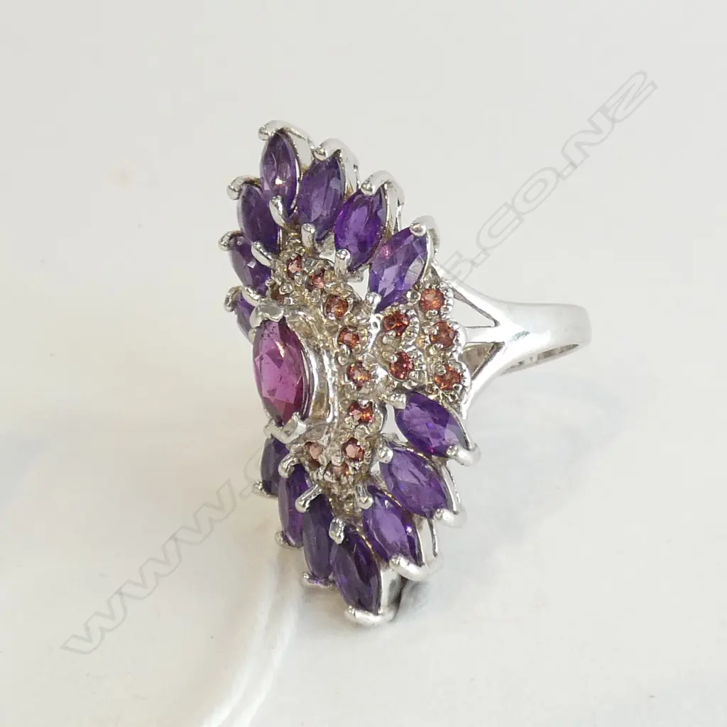SILVER AND AMETHYST RING Image 1++