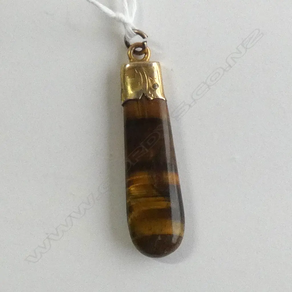 (17746) C1900 9CT TIGERS EYE PENDANT Image 1++