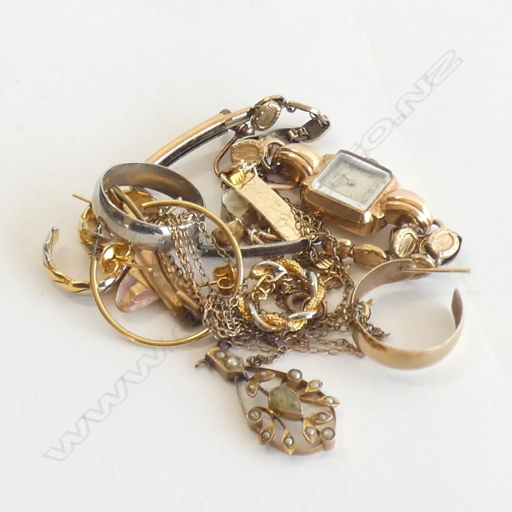 GOLD SCRAP & other G/PLATE. INCLS 18CT LADIES WATCH CASE... Image 1++