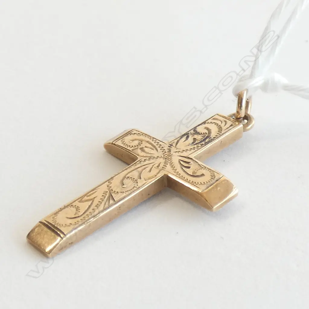 VINTAGE 9CT GOLD ENGRAVED CROSS Image 1++