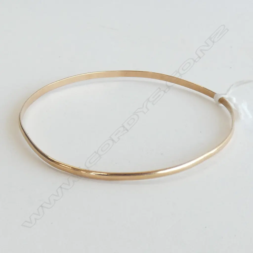 9CT BANGLE 4.3 GRAMS NOT FULLY ROUND Image 1++