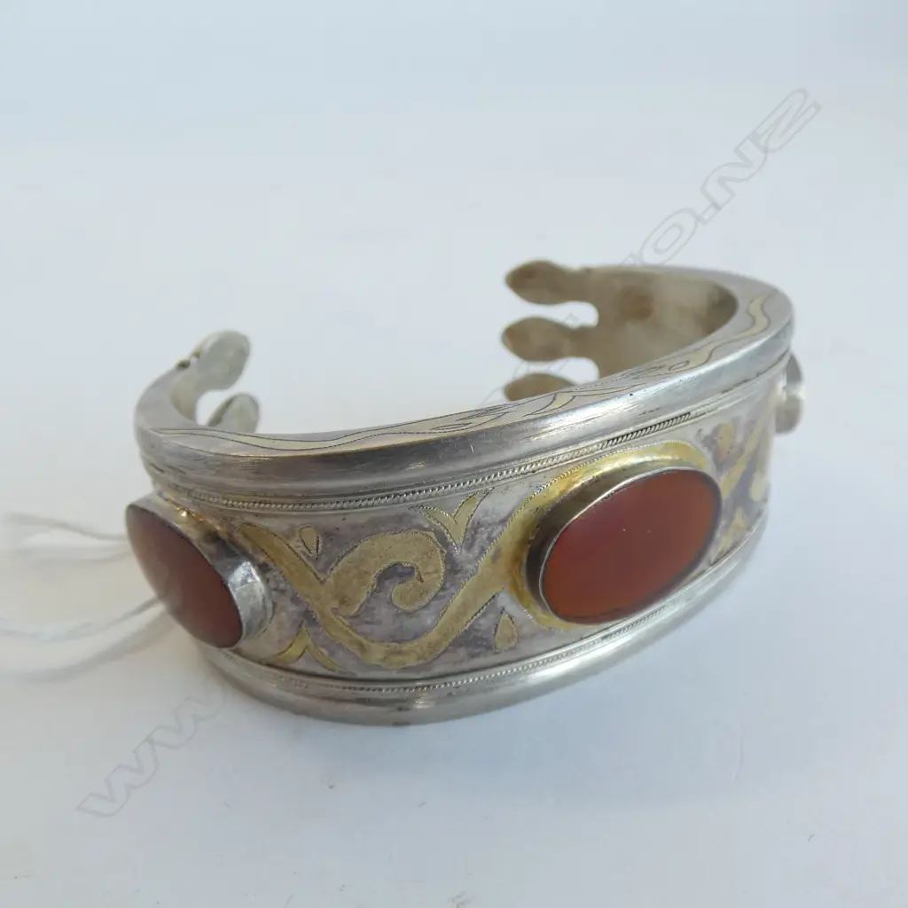 CARNELIAN ? INLAID CUFF Image 1++