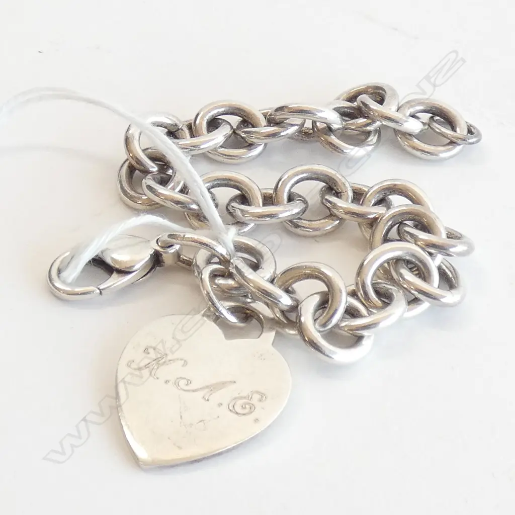 TIFFANY STG SILVER CHAIN LINK BRACELET w. HEART DROP 35 GRAMS Image 1++
