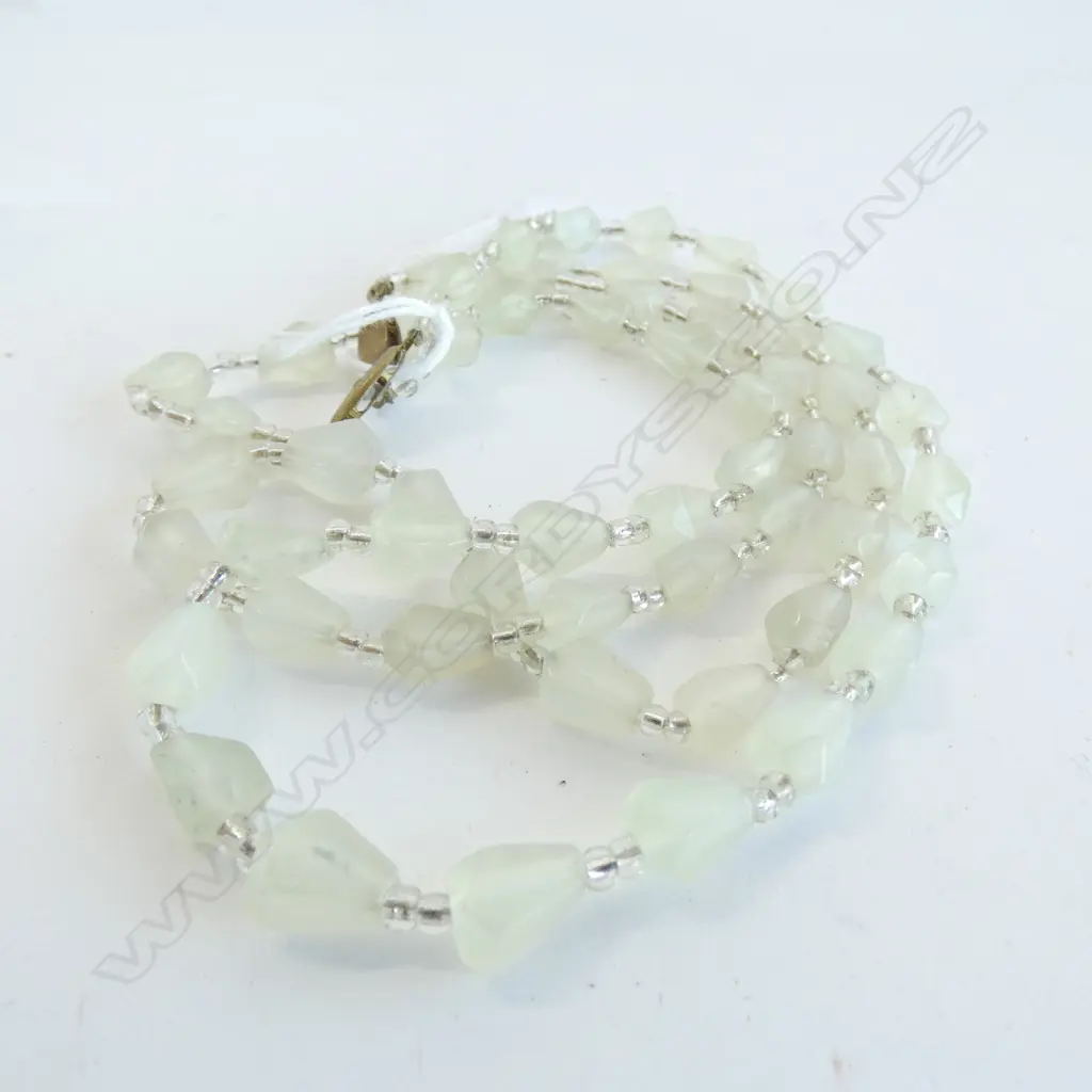 TWO GEMSTONE NECKLACES Image 1++