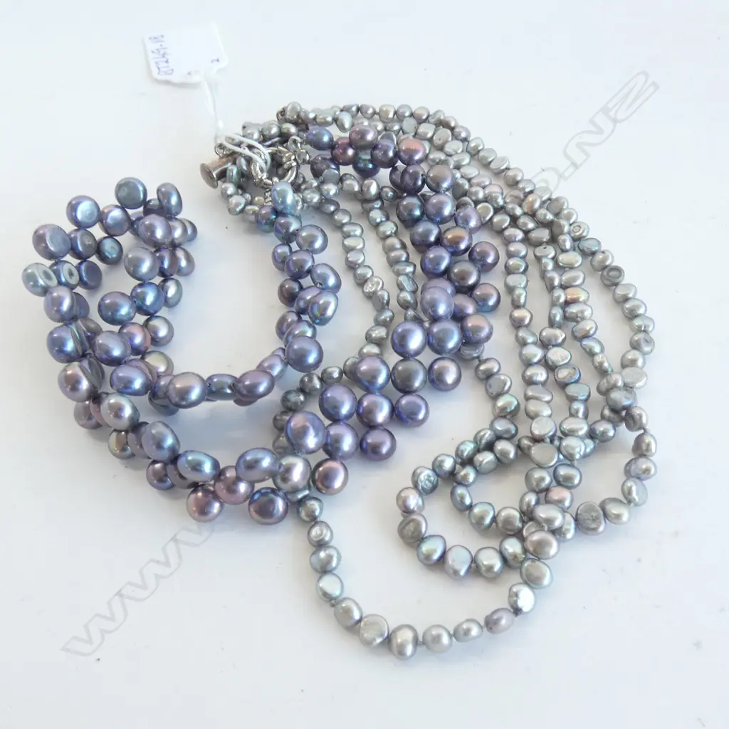 TWO COLOURED CULTURED  PEARL  NECKLACES Image 1++