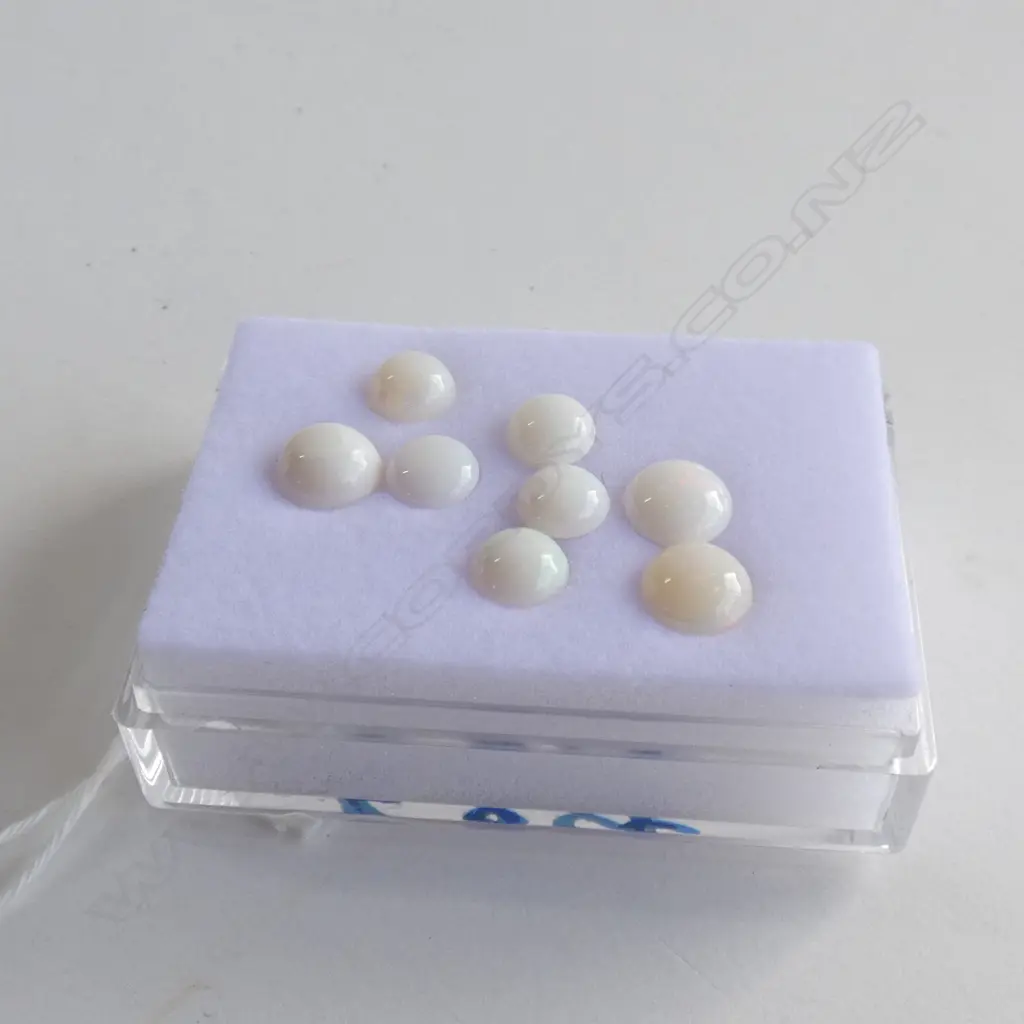 EIGHT ROUND MILKY OPAL STONES 7.8CT Image 1++