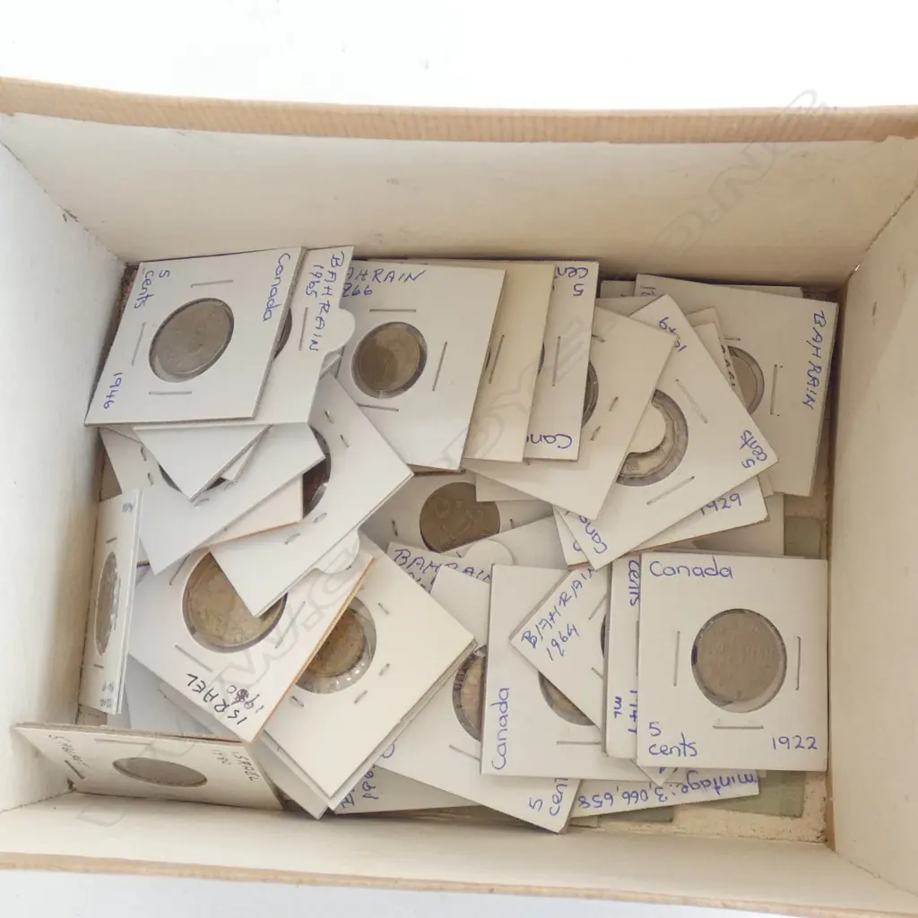 BOX OLD COINS; CANADA / ISRAEL /BAHRAIN  Image 1++