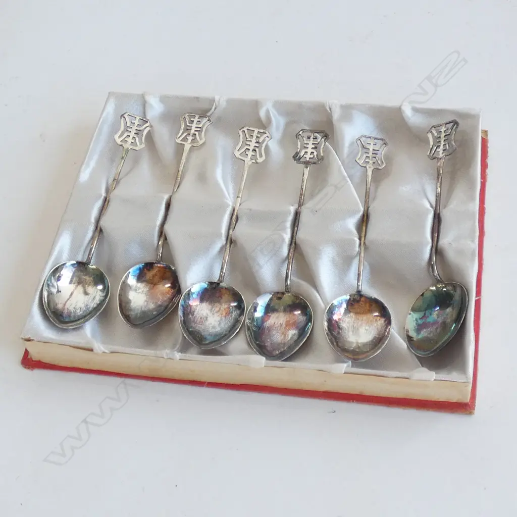 VINTAGE ORIENTAL BOXED STG SILVER SPOONS  36.7GMS (DAMAGE TO BOX) Image 1++