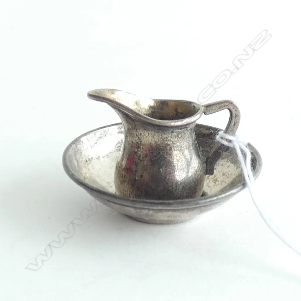 EDW SILVER MINIATURE JUG & BASIN Image 1++