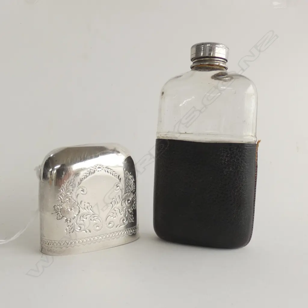 EP & LEATHER HIP FLASK H.130mm Image 1++