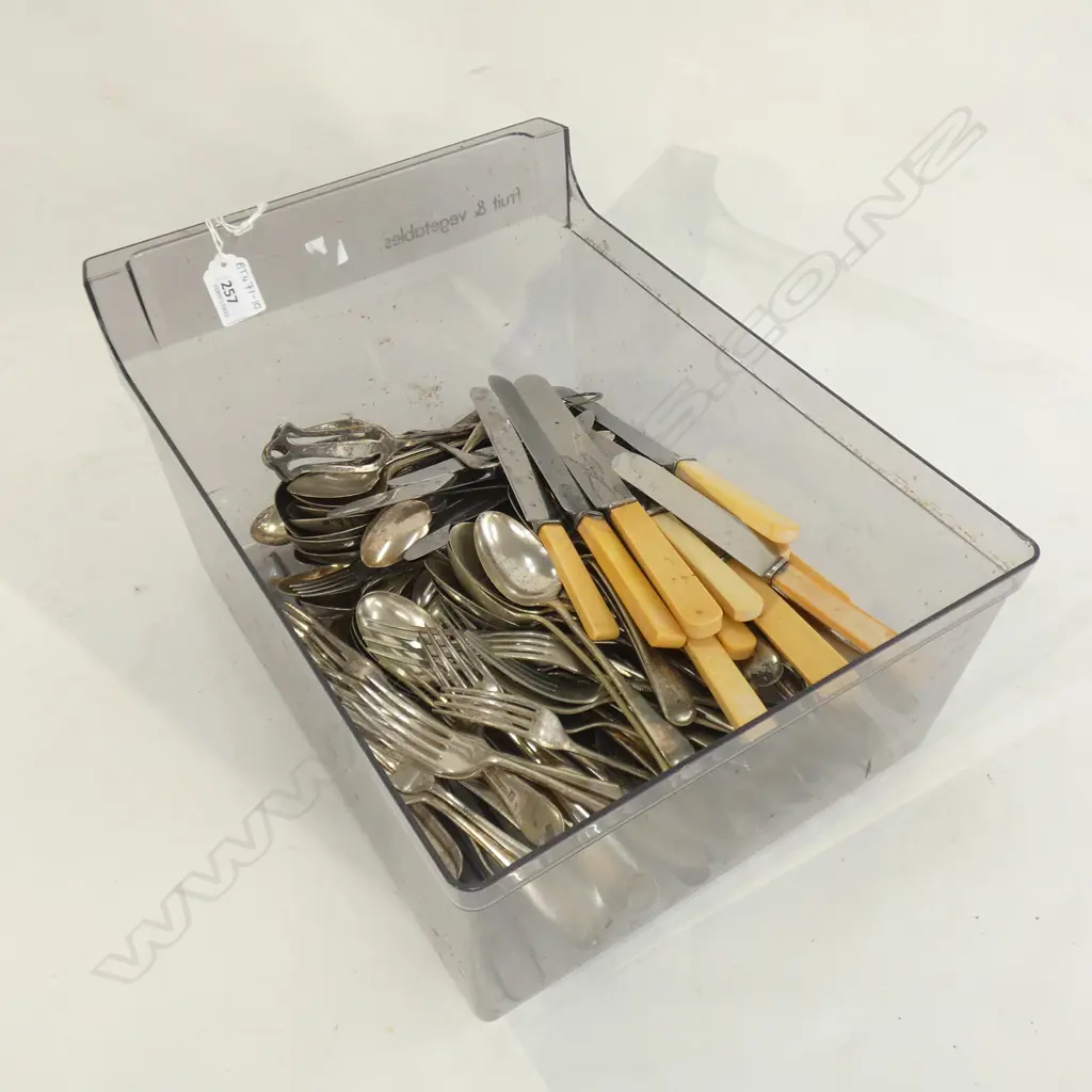 LG CONTAINER OF OLD SILVER PLATE CUTLERY & BONE/FAUX BONE HANDLE KNIVES  Image 1++