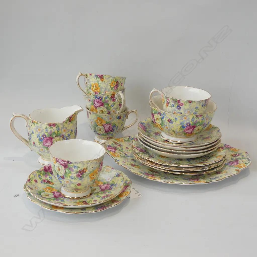 ROYAL ALBERT ALLOVER FLORALS PART TEASET, 5 C.S.P SETS, CREAM SUGAR & SIDE PLATE Image 1++