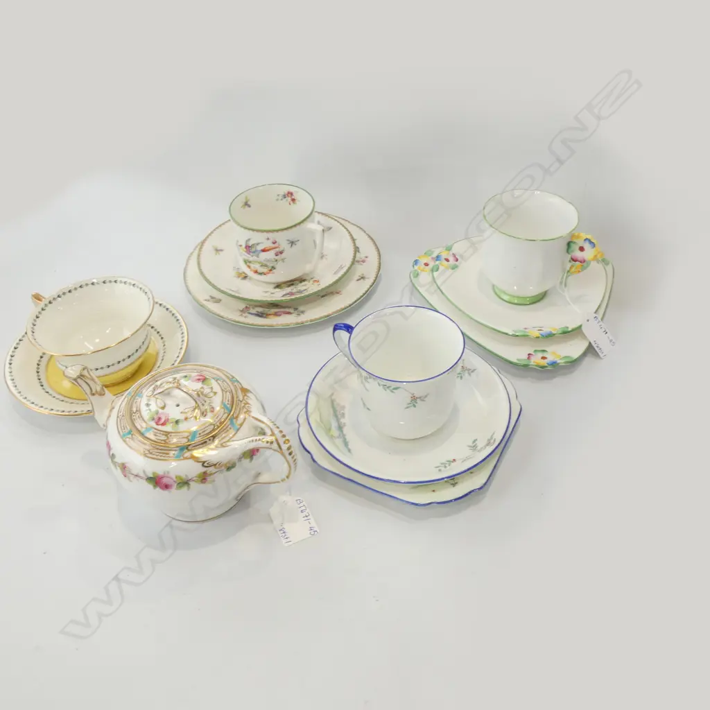 3 TRIOS ROYAL ALBERT FLOWER HANDLE/ SHELLEY KINGFISHER/  RD PHEASANT / AYNSLEY C&S + VICTORIAN TEAPOT Image 1++
