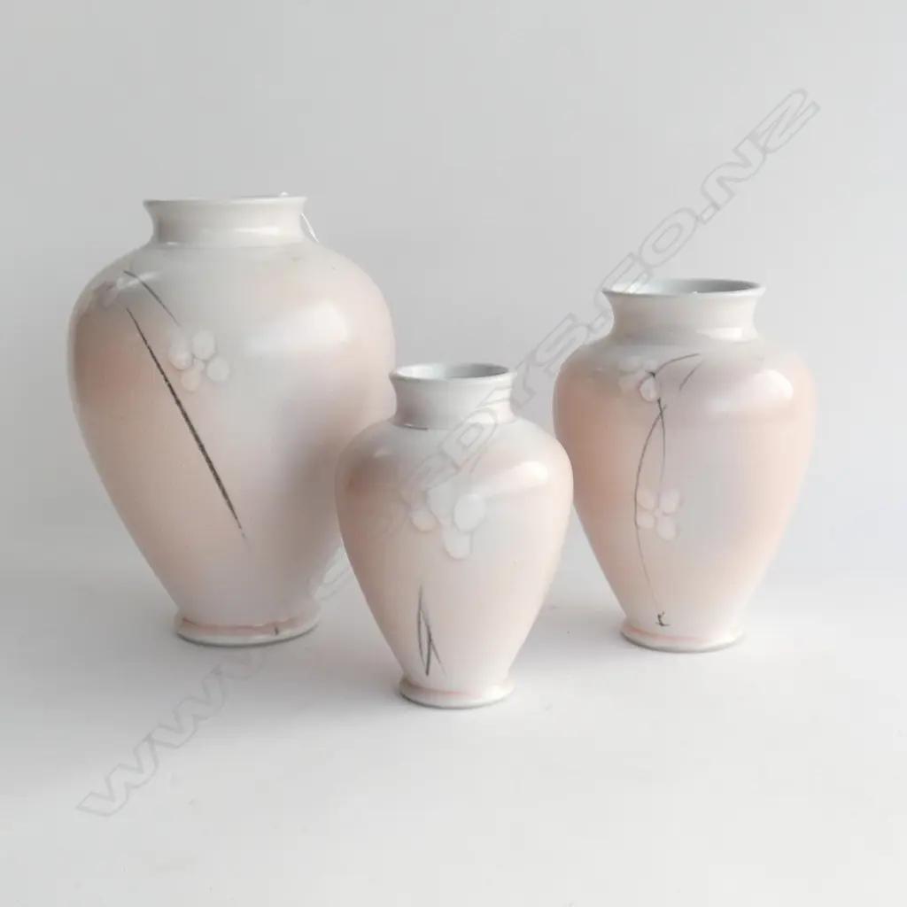 SET 3 PETER SHEARER POTTERY VASES - TALLEST H  265MM Image 1++