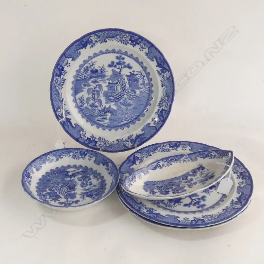 MASONS IRONSTONE 4 EARLY WILLOW PATTERN PLATES & DISH Image 1++