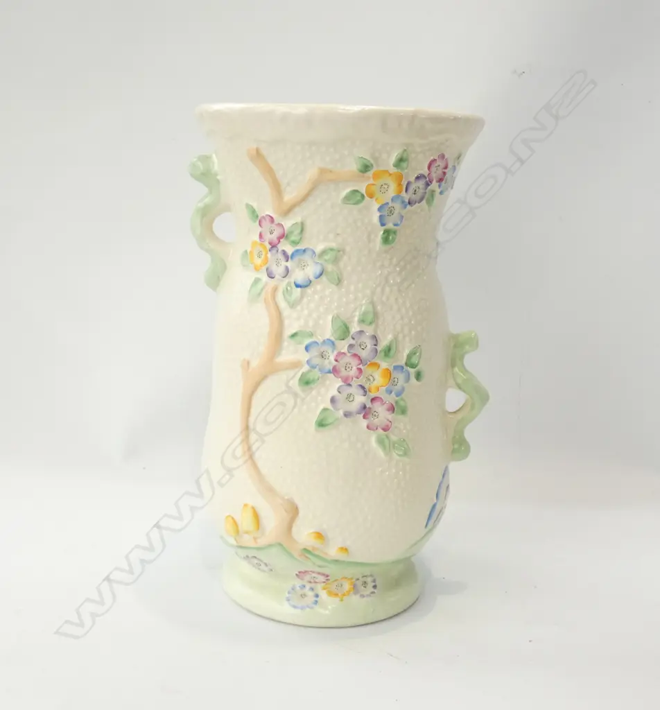 LG CROWN DEVON ART DECO STYLE FLORAL EMBOSSED VASE H. 250MM Image 1++