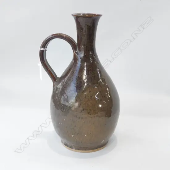 MING DYNASTY STYLE HAND POT / JUG H 260MM