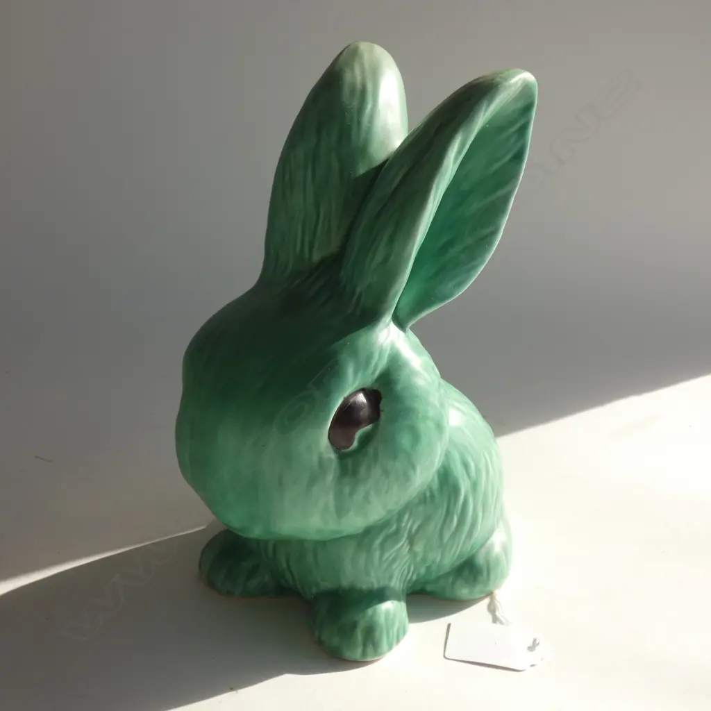 A Sylvac snub nosed green rabbit Image 1++